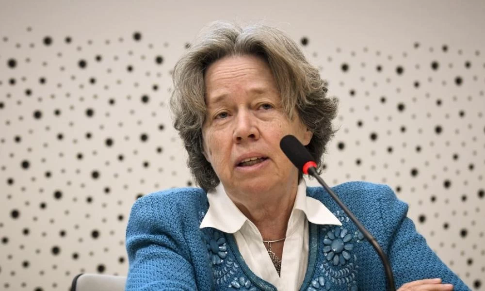 Λινού για άνοιγμα Λυκείων για self test: Υπάρχει κενό στο πρωτόκολλο - Ποιος είναι ο κίνδυνος